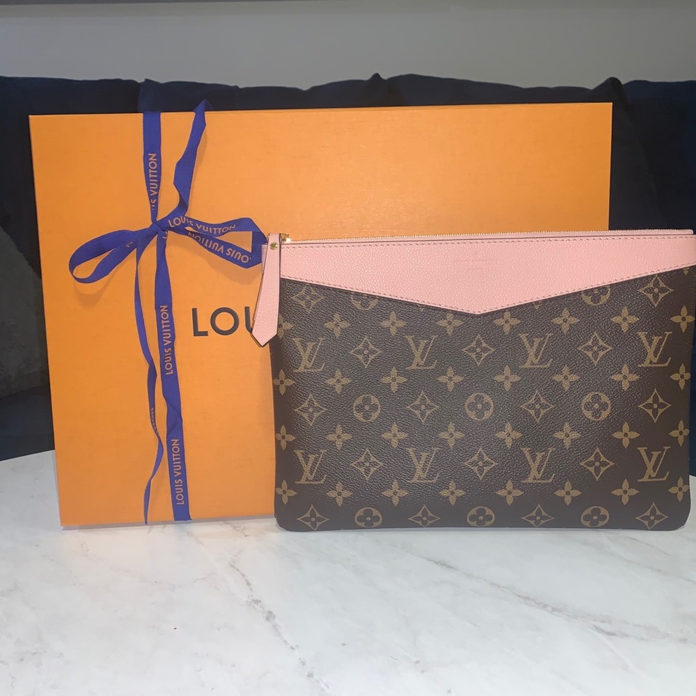 Louis Vuitton Daily Pouch-SOLD**
